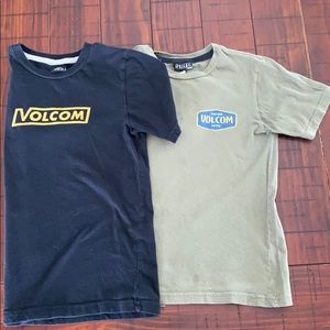 Boys 2 shirts Volcom size L